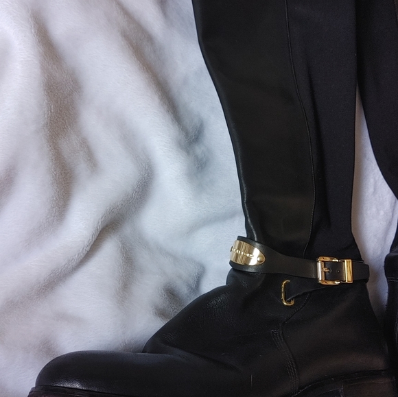 Michael Kors boots - Picture 3 of 11